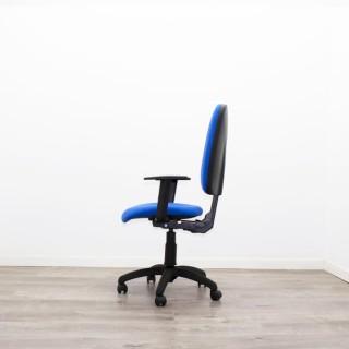 silla operativa azul