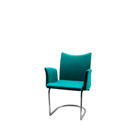 Sillón de espera en verde, base patín estructura cromada con brazos