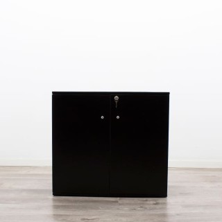 Armario bajo todo puertas negro de 80cm