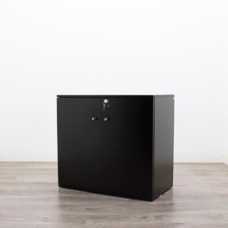 Armario bajo todo puertas negro de 80cm