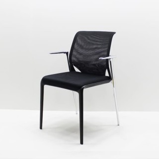 silla confidente VITRA con brazos y estructura metálica