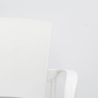 Silla colectividad ENEA blanco con brazos estructura blanca