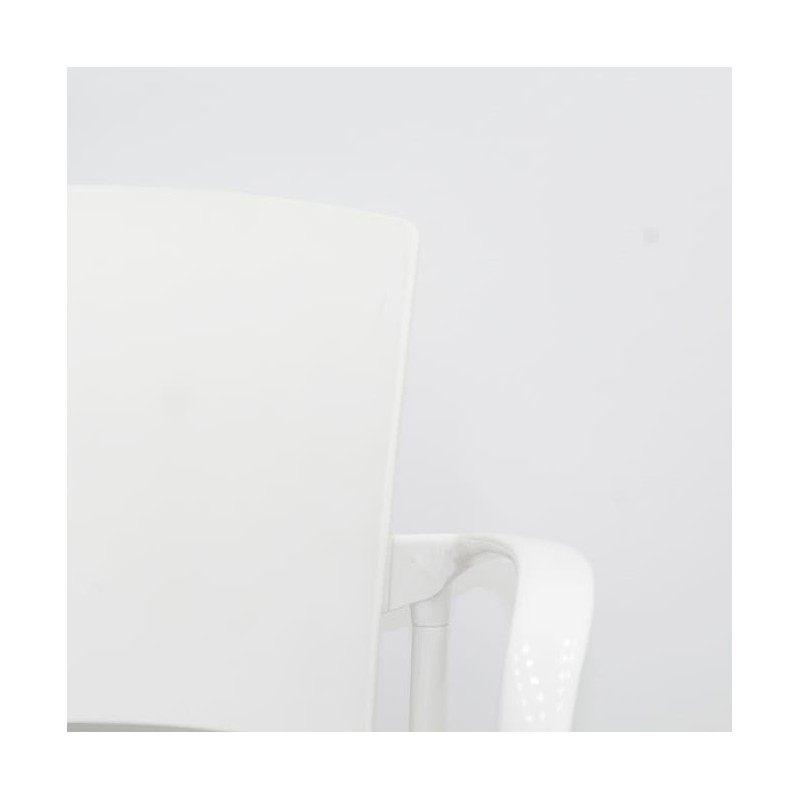 Silla colectividad ENEA blanco con brazos estructura blanca
