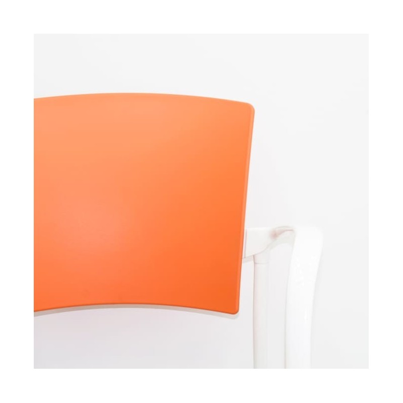 Silla colectividad ENEA naranja con brazos estructura blanca