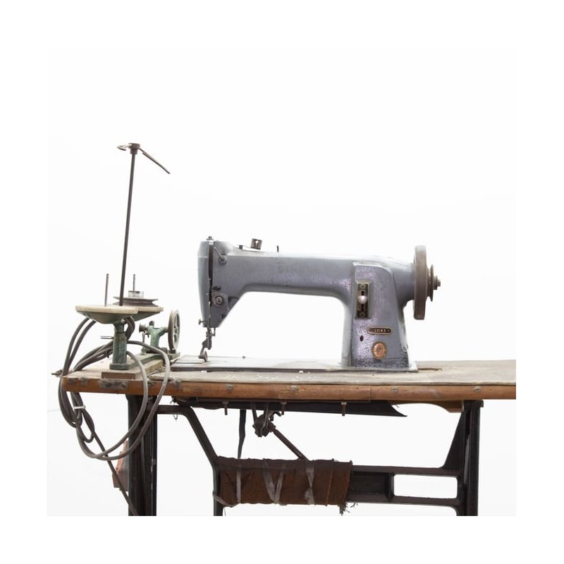 Maquina de coser Singer con pedal