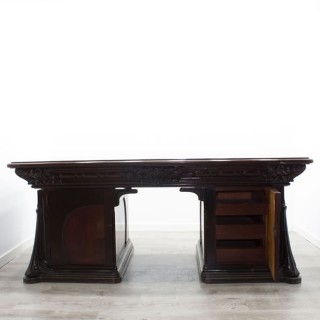 Mesa de dirección clásica en madera